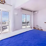Luxe Penthouse - Prime Location By Seareen